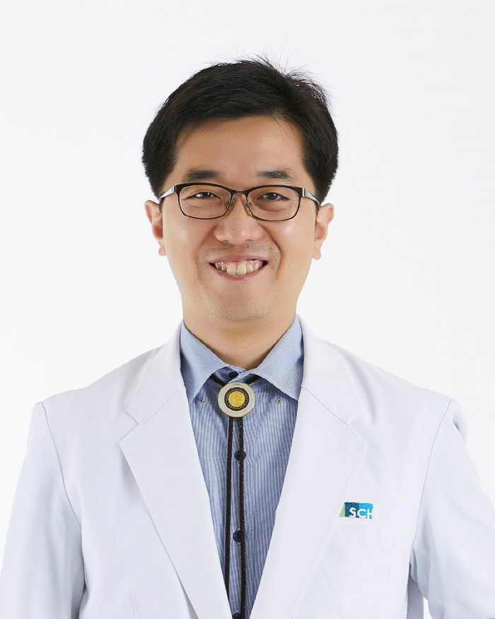 피곤해서 눈 떨리는 줄, 얼굴 전체로 퍼졌다면…