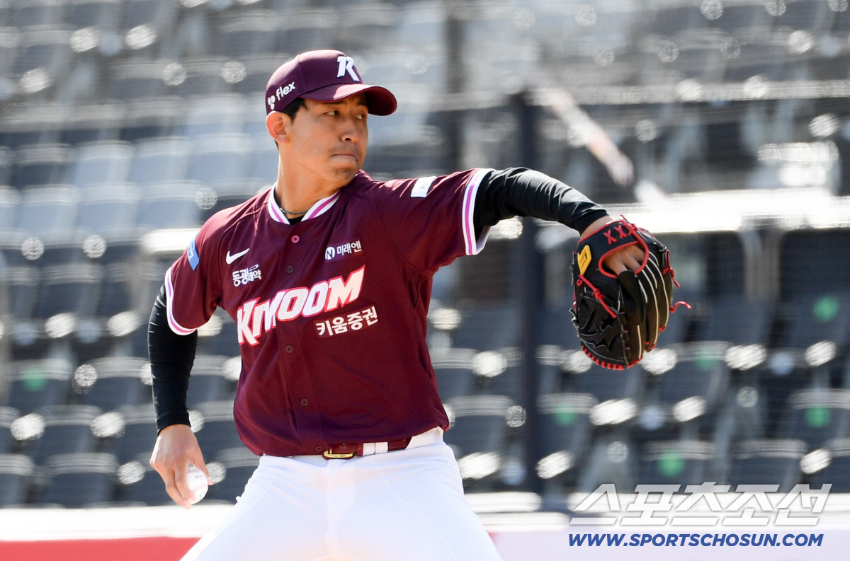 '4이닝 7K 무실점' 대졸 6년차 무명의 반란!…한화서 못핀 재능, 키…