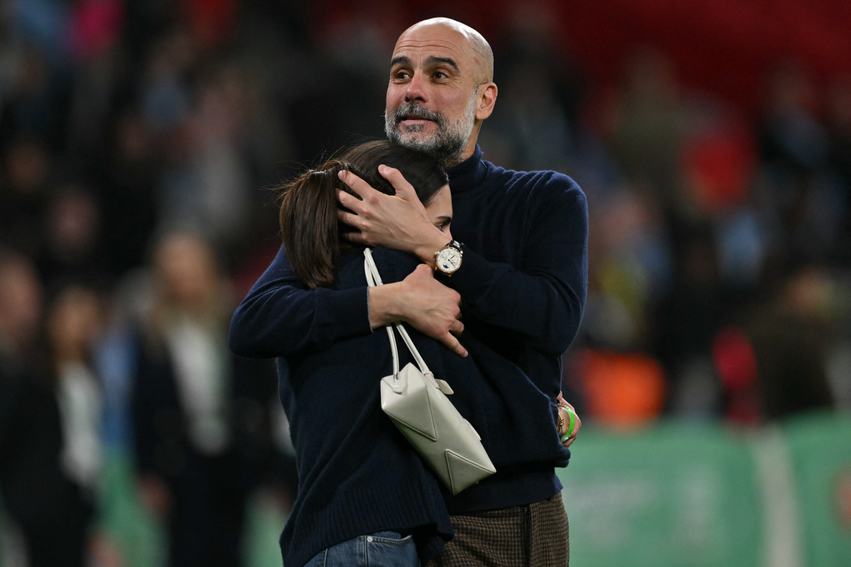 "'충격' 또 머리에 상처가" '자해 논란' 과르디올라, 심하게 긁은 흔…