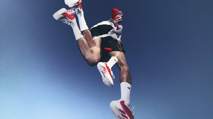 '로드 러닝의 패러다임을 바꾸다' 아디다스 '하이퍼부스트 엣지' 출시