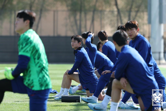 "이기는 습관 필요, 日 이번엔 잡는다" 이민성호 자리 지킨 강민준, 아…