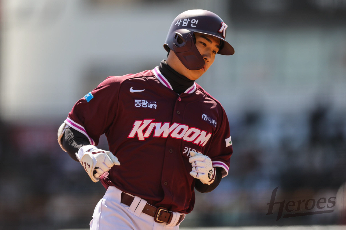 '전체1픽' 박준현 4실점 난타 → 7회에만 16점 났다! 빅이닝 주고받…