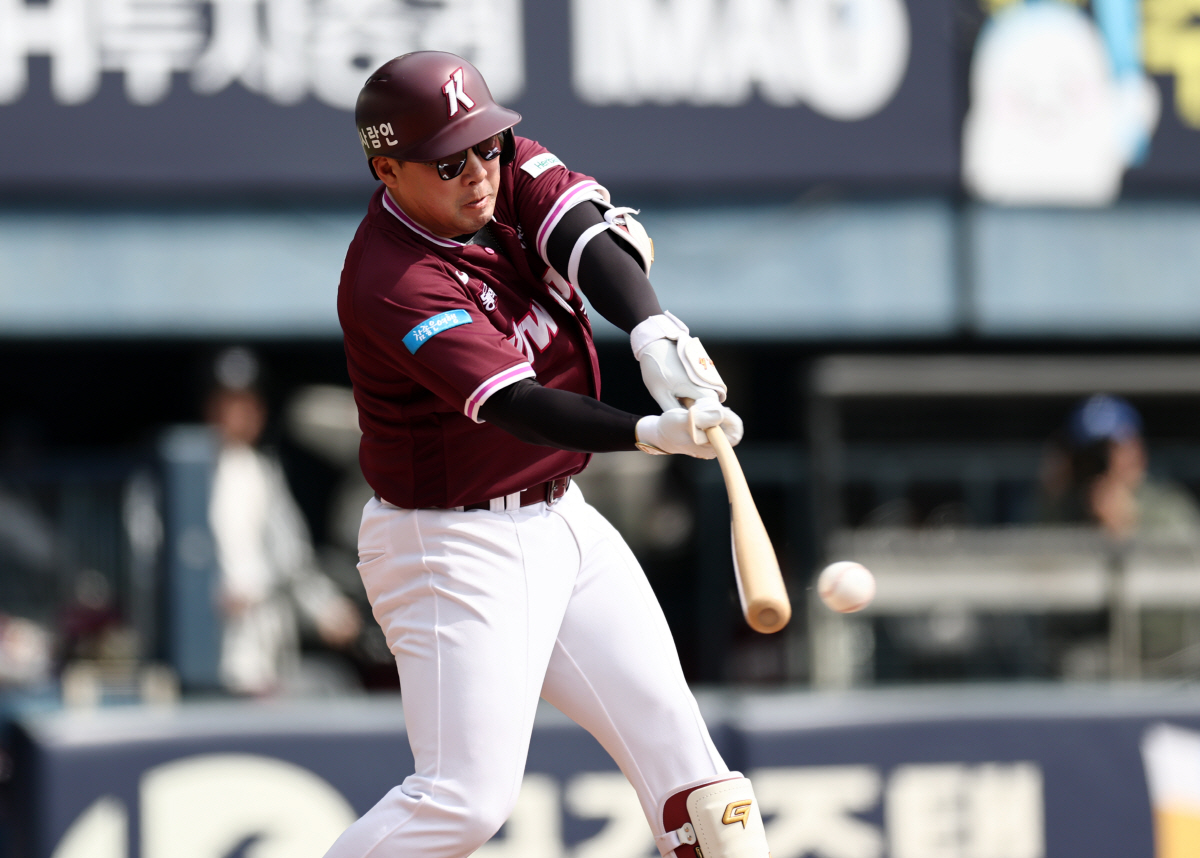 "씩씩하네" 베테랑 경험 더해진 젊은팀! 190분 혈투 → 승리에 흐뭇한…