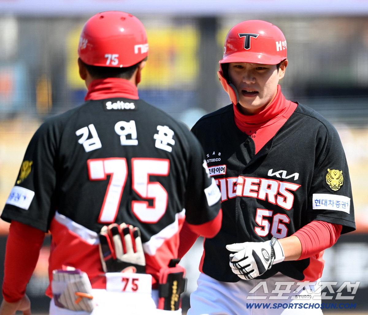 '김영웅 연타석포, 양창섭 완벽투, 이해승 이틀연속 홈런' 백업 2명 골…