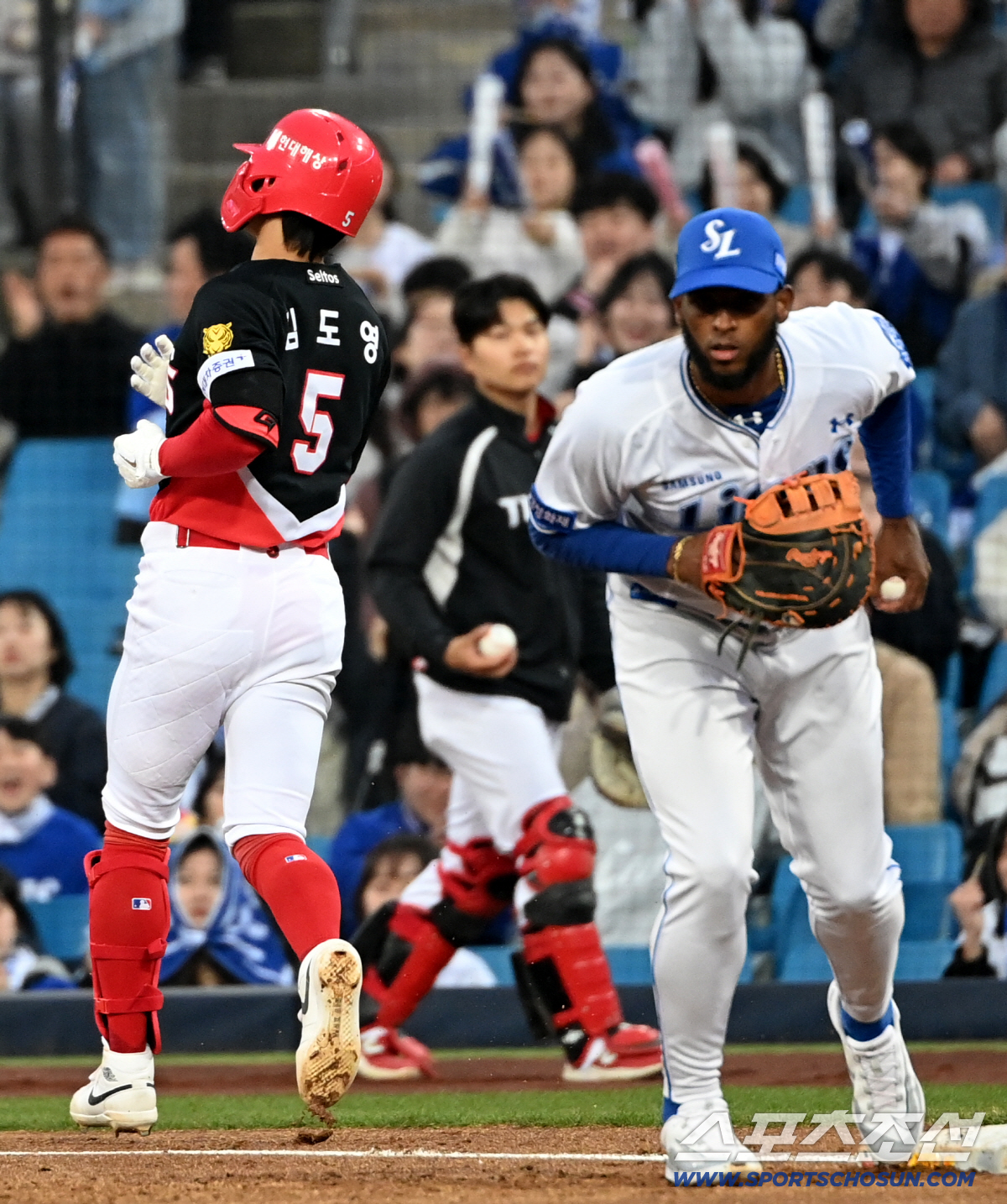 '김영웅 연타석포, 양창섭 완벽투, 이해승 이틀연속 홈런' 백업 2명 골…