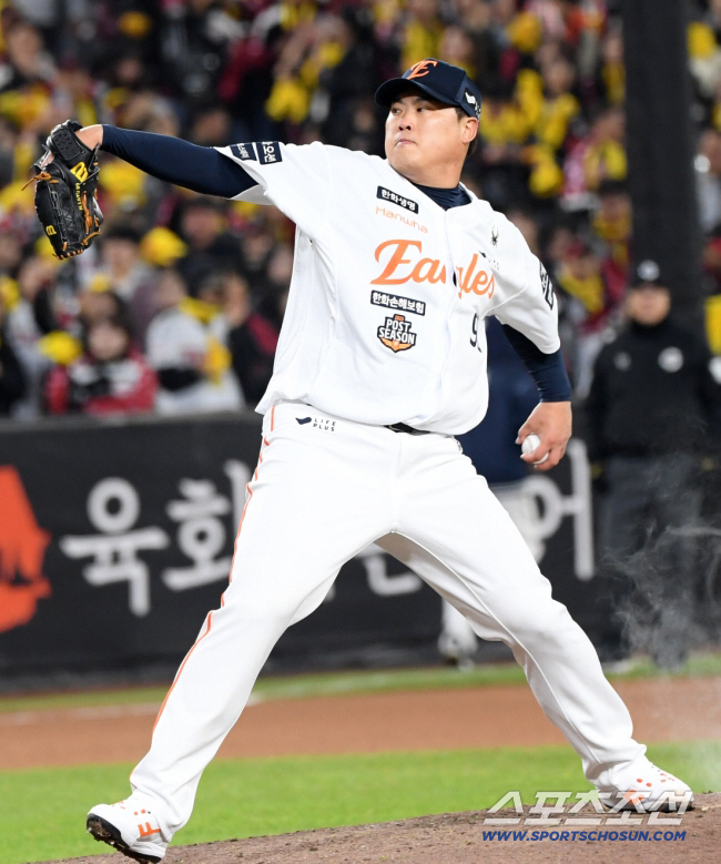 한화 거포 포수 또 있다…최재훈 7타점→류현진&왕옌청이 끝냈다! 한화, …