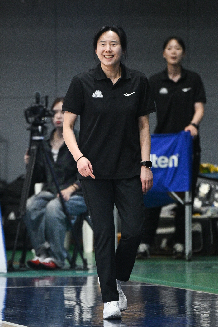 [현장인터뷰] 최윤아 신한은행 감독, "분명 자신감을 얻었을 것이다"