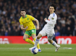 '리즈의 다나카상' 인기 대폭발! '독일 3개팀' 영입 관심…