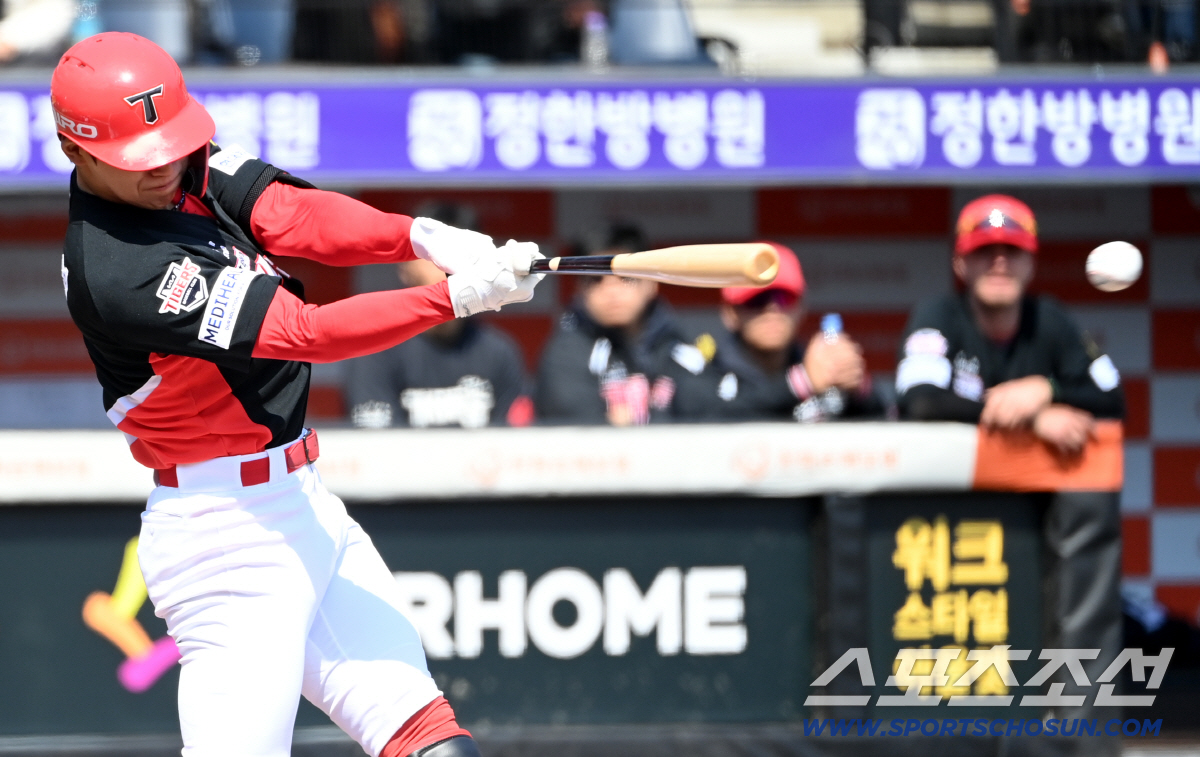 "1,2번만 가면 못 쳐요" 사상 첫 외인 테이블세터 탄생하나? 박찬호 …