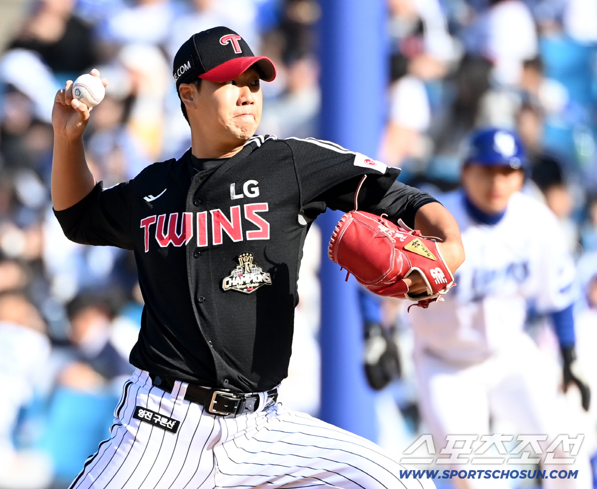 최다실점, 최다볼넷에도 느긋한 우승감독 "그래도 쓸 자원이 많다"[잠실 …