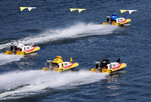 [경정] 시속 80㎞ 물 위 승부, 강철보다 강한 경정 선수 보호장비의 비밀