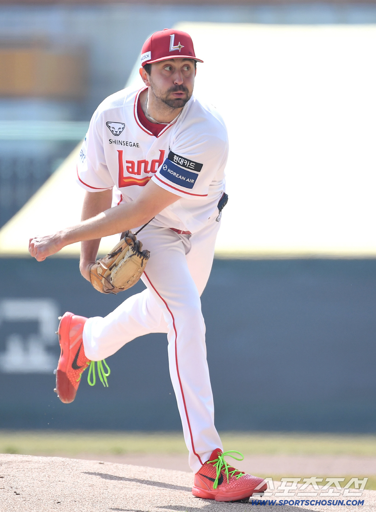 KKKKKKK! 'KBO 최적화' 좌완 괴물 외국인 등장인가! → "몸상…