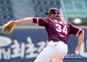 작년 김하성과 ML에서 뛰었는데 올해 키움 온 28세 투수 