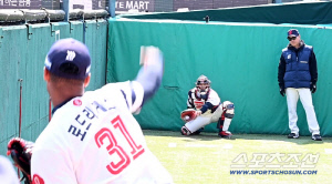 '개막전 선발 확정?'롯데 로드리게스 불펜피칭, 최고구속 154Km 직구에 날카로운 변화구까지 '일품'[불펜 직캠]