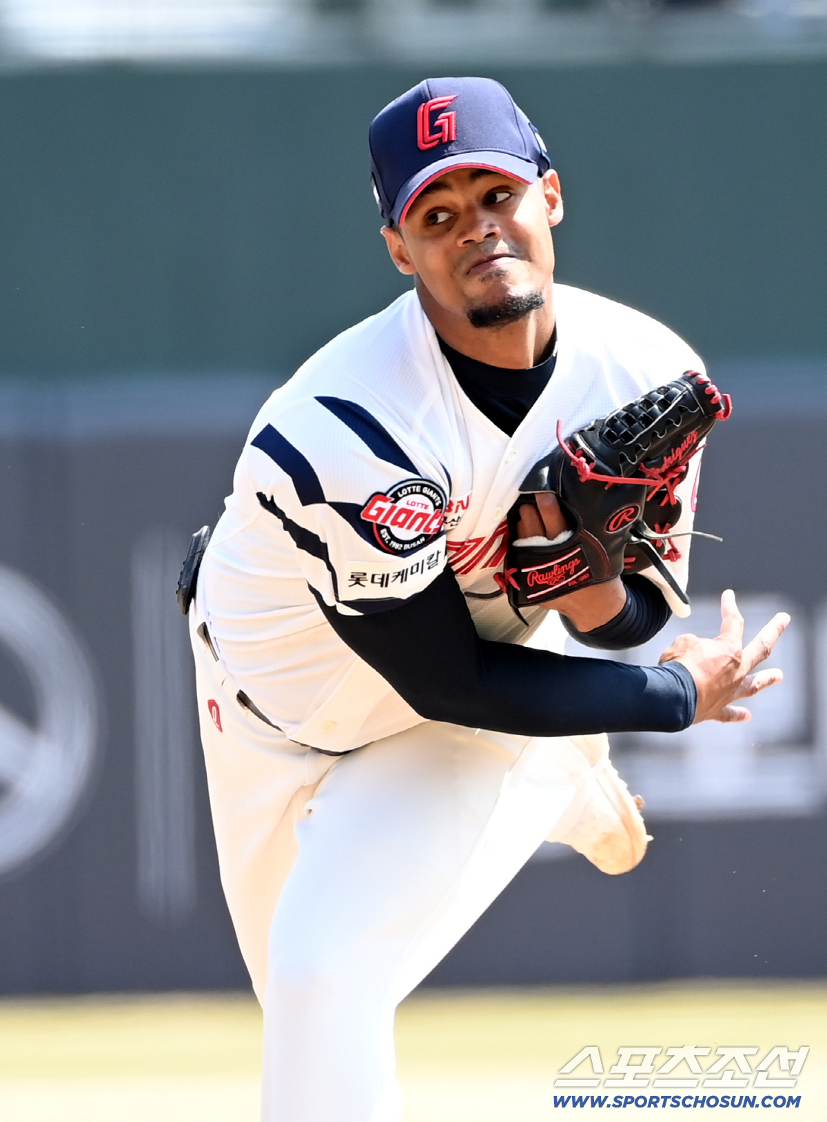 '개막전 선발 확정?'롯데 로드리게스 불펜피칭, 최고구속 154Km 직구…