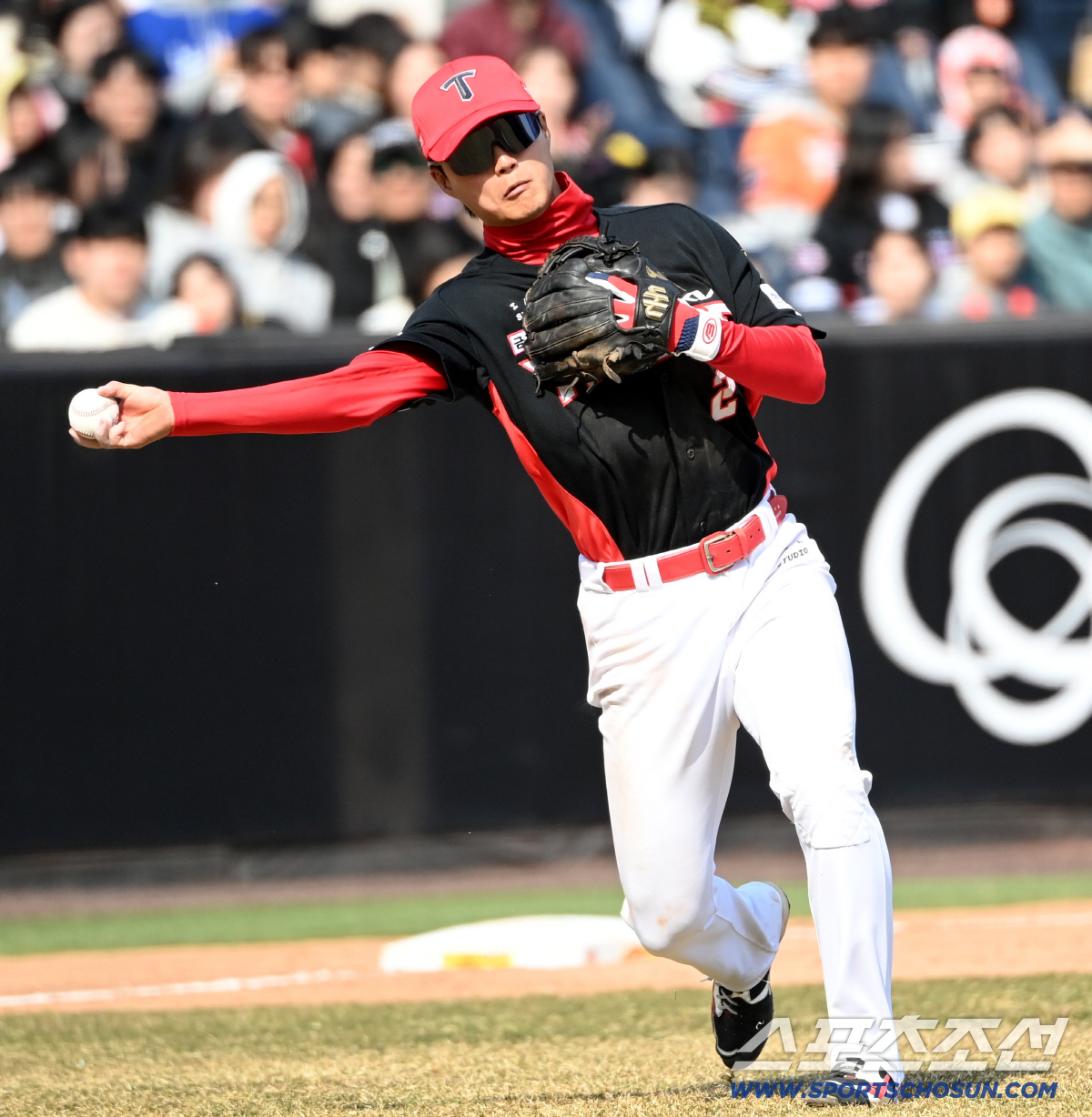 '와 압도적' 천하의 김도영 밀리나…"원래 타격으로 뽑았다, 계속 좋으면…