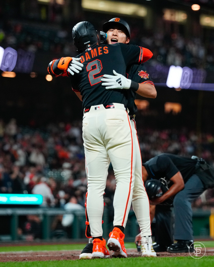 '적응 완료' 이정후 이번엔 진짜다! 경쟁력 되찾은 SF 타선 일낸다…개막 직전 홈런포→타율 0.455 OPS 1.227