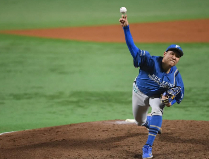 'WBC 한국전 완벽투' 대만 불꽃남, NPB서 160㎞ '쾅'…괴짜 감…