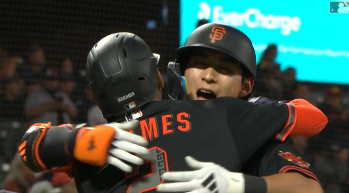 "올해는 보여줘야 해" 美 매체 간절한 주문, 개막 하루 전 3점홈런 쾅! 이정후 예열 완료