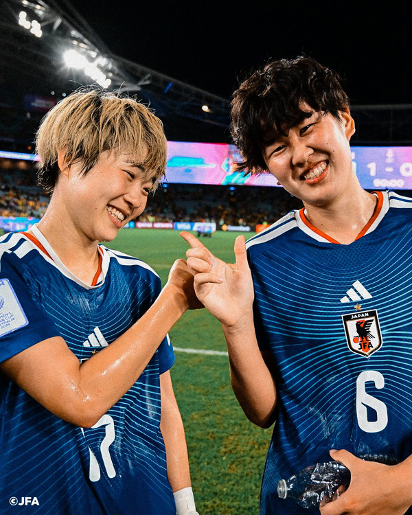 "토트넘 대환호" 손흥민 닮은꼴, 亞컵 우승 메달 들고 '감격 복귀'…일…