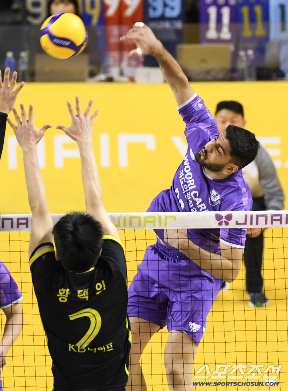 '걱정스런 고국 이란, 고향 폭격까지' 아픔 딛고 맹활약 "내가 감당할 …