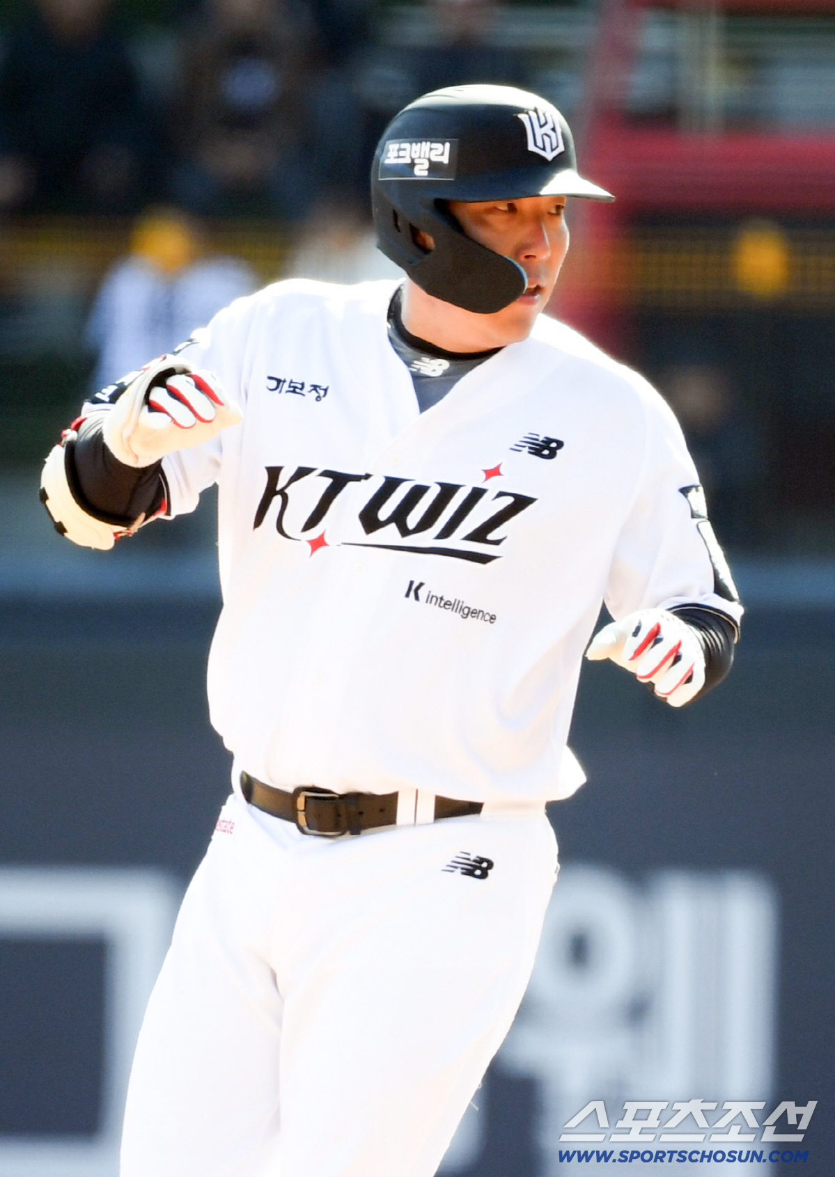 '만장일치' LG-삼성 다음은 한화? 93.4% 가을야구행 예측…KIA-…