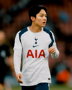 양민혁의 절망적인 추락! 영입한 토트넘 후회막심…2부리그 8경기 연속 결장→