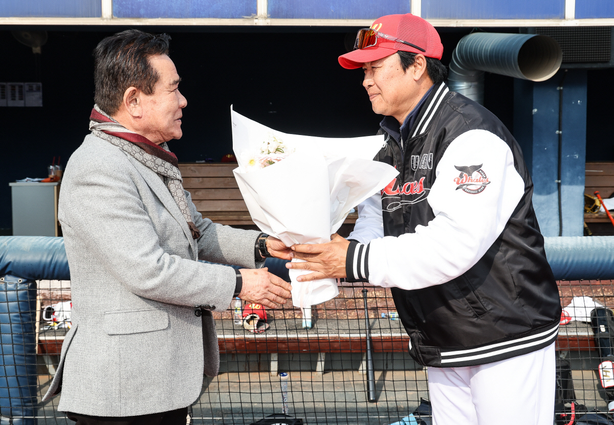 시민구단 日 투수, 놀라운 구위 '아시아쿼터' 압도, 준비된 대체 후보,…