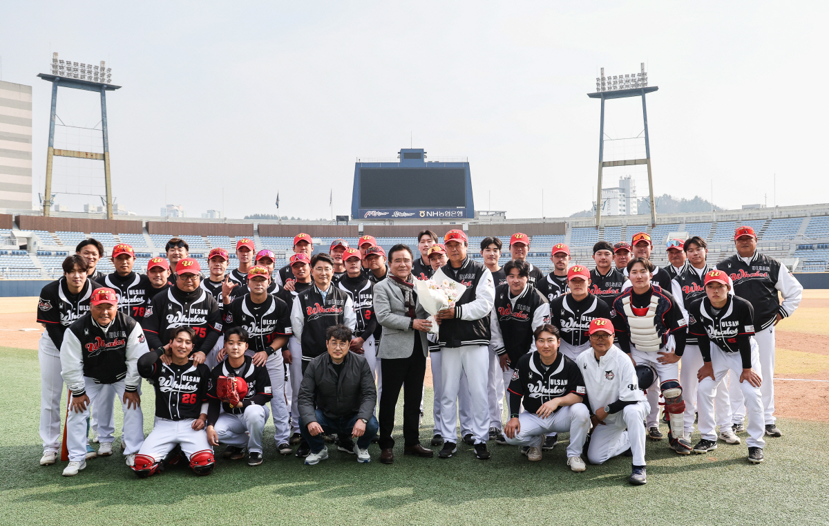 시민구단 日 투수, 놀라운 구위 '아시아쿼터' 압도, 준비된 대체 후보,…