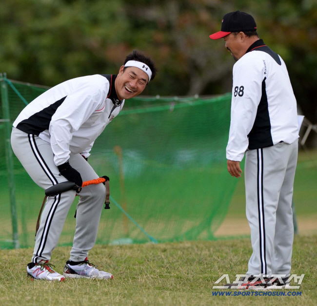 "아들아, 내가 죽으면 그 재를 잠실구장에…" 뼛속까지 LG맨, 4회 우…