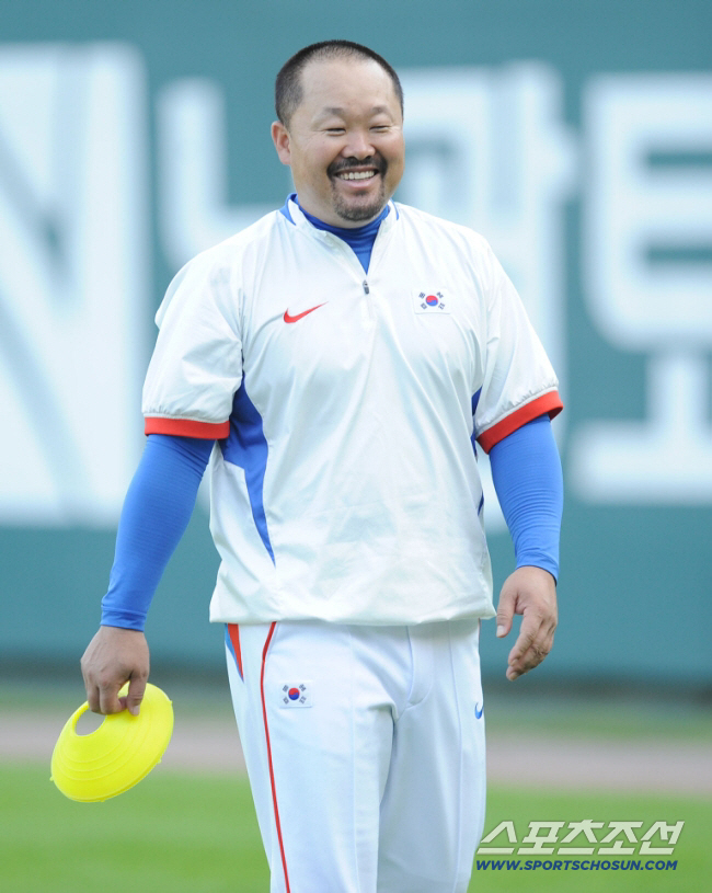 "아들아, 내가 죽으면 그 재를 잠실구장에…" 뼛속까지 LG맨, 4회 우…