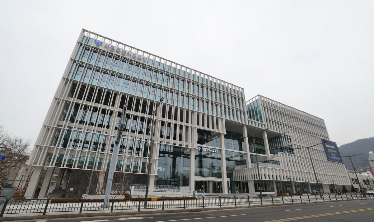 "이번역은 숙대입구-서울시교육청역입니다" 용산 신청사 이전→지하철 역명 …