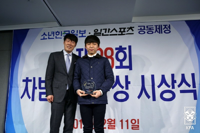 "한 경기에 13.4km 뛴다고?" 2003년생 MF 서재민을 주목해야 …