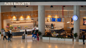 파리바게뜨, 캄보디아 프놈펜 테쪼 국제공항 매장 오픈