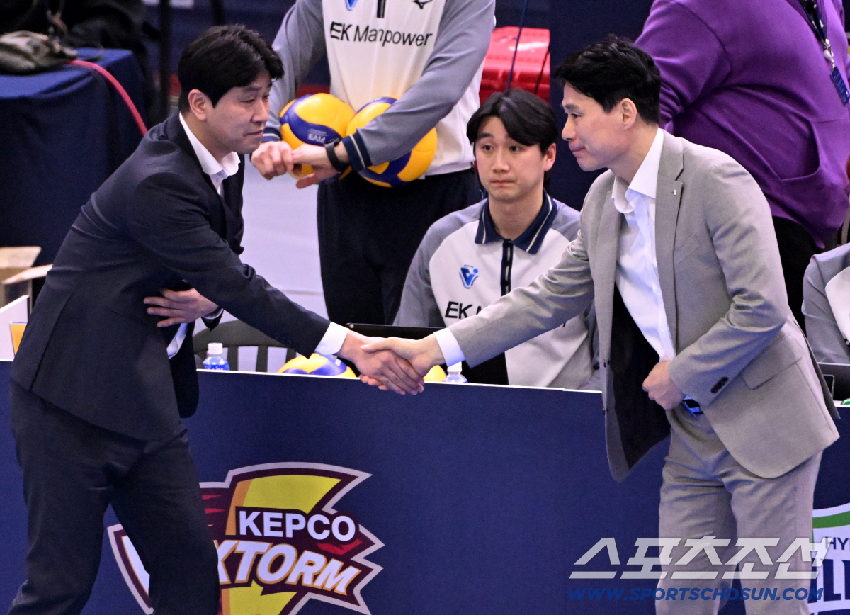 "10년 세월을 도로공사에서 보냈는데" 충격의 챔프전 사령탑 결별…'예비…