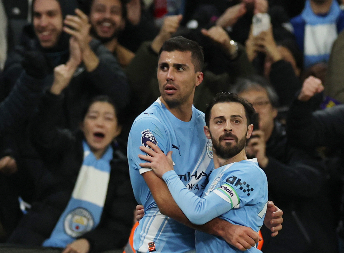 맨시티, 트레블 신화는 추억 속으로? '핵심 MF'이자 '발롱 위너'마저…