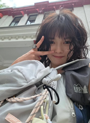 [청룡랭킹] 김유정, 3월 여자 배우부문 정상… 김소현의 맹추격 뿌리치고 '왕좌 수성'