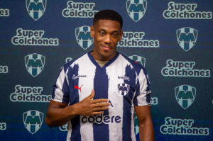 린가드는 한국에서 안 이랬다, '교체로 투입해→뛰기 싫은데요?' 미친 항명 사태, 맨유서 폭망한 모습 그대로 '2군 강등 결정'