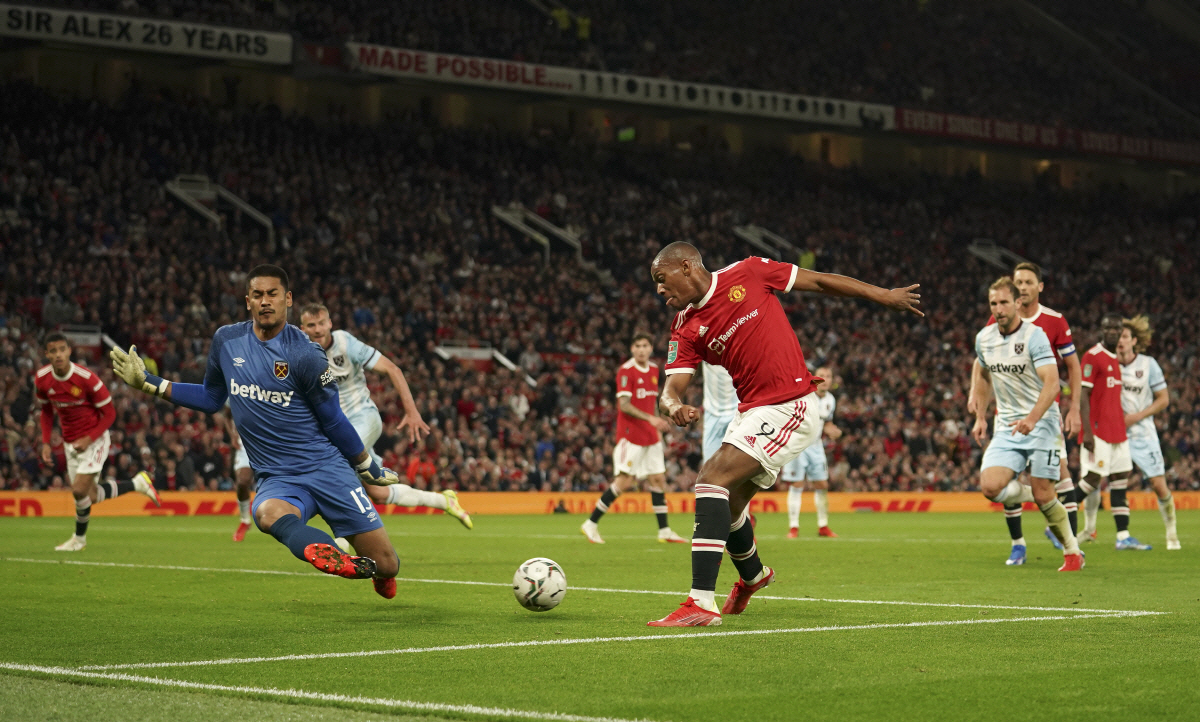 린가드는 한국에서 안 이랬다, '교체로 투입해→뛰기 싫은데요?' 미친 항…