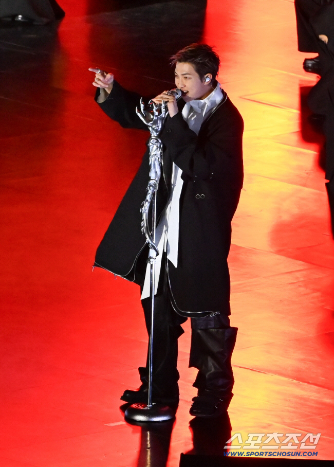 RM, BTS 멤버 간 수익 분배 방식 밝혔다..."우리도 N분의 1"