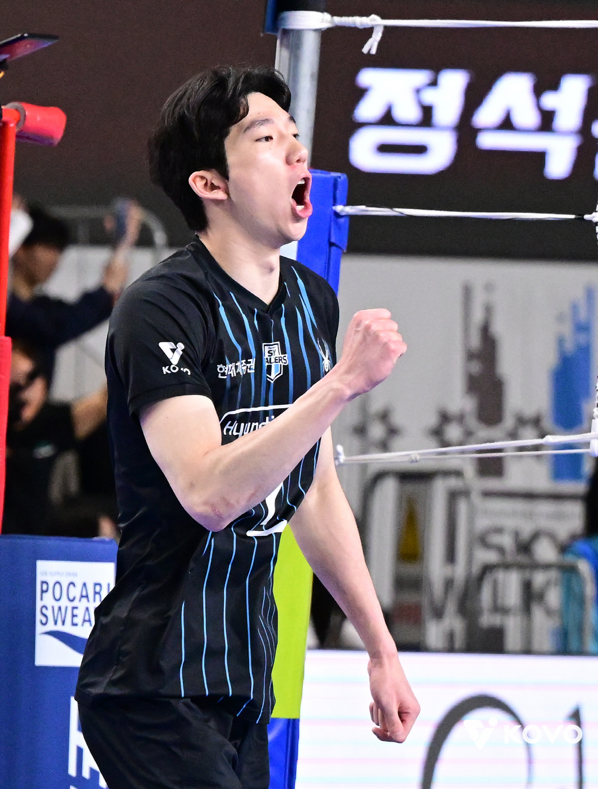 패패승승승! 허수봉을 막을 수 없다! 현대캐피탈, 대역전쇼 → 우리카드 …