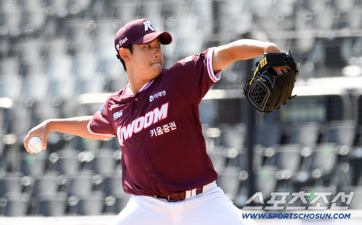 개막 하루 전, 마무리가 어깨 부상 이탈 '대충격'...불행 중 다행, …