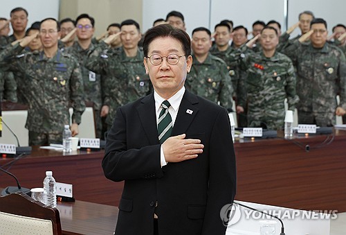 李대통령 "다주택공직자 승진배제? 사실아냐…손실은 그의 책임"