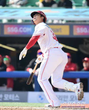 'SSG에 4번 대박 터질까' 김재환, 개막전 선발 출격...한유섬 대체자는 김성욱 [인천 현장]