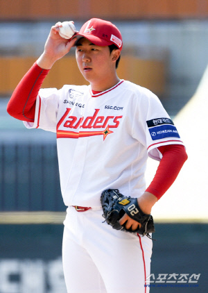 패기 넘치는 19세 막둥이, 5선발로 파격 낙점했는데 생각지 못한 변수 