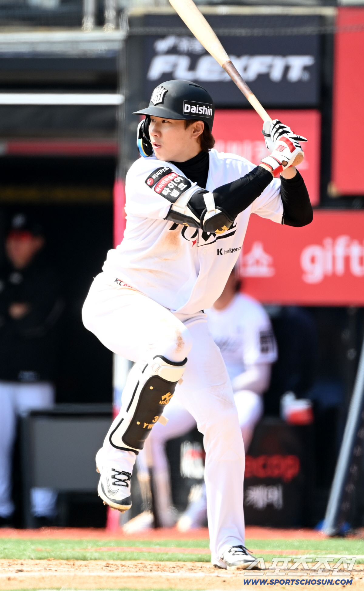 이럴수가! 작년 개막전 생존자 딱 1명. 확바뀐 뉴 KT. 감독은 "라인…