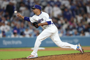 이맛에 현질한다! '오타니 침묵' 다저스, 3621억 타자 결승타 → 1041억 '나르코' 마무리…1086억 '먹튀'마저 부활