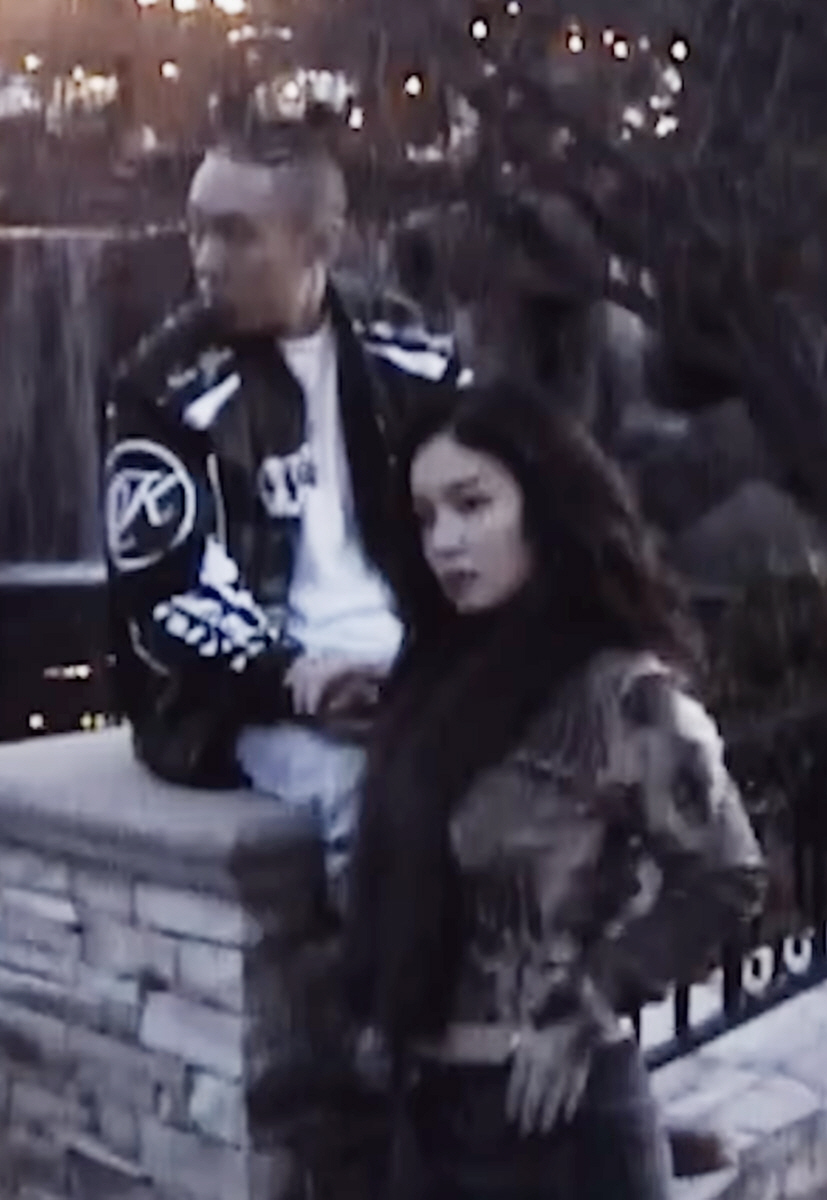 도끼♥이하이, 열애설 직후 '밀착 커플 영상' 공개...스킨십도 포착