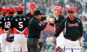 7억 몸값 불펜이 2군행...양과 질 모두 넘친다던 KIA 불펜의 '아이러니컬한 비극' [인천 현장]