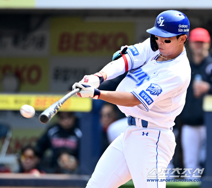 '가을 드라마를 꿈꿨는데…' 개막전 KKKK '영웅스윙'의 아쉬운 침묵...생각이 너무 많았나[대구포커스]